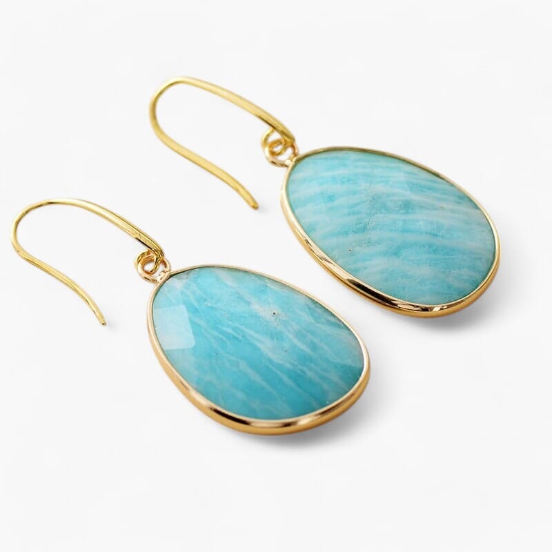 GLIMMENDE HOOP AMAZONIET & AMETHIST OORBELLEN