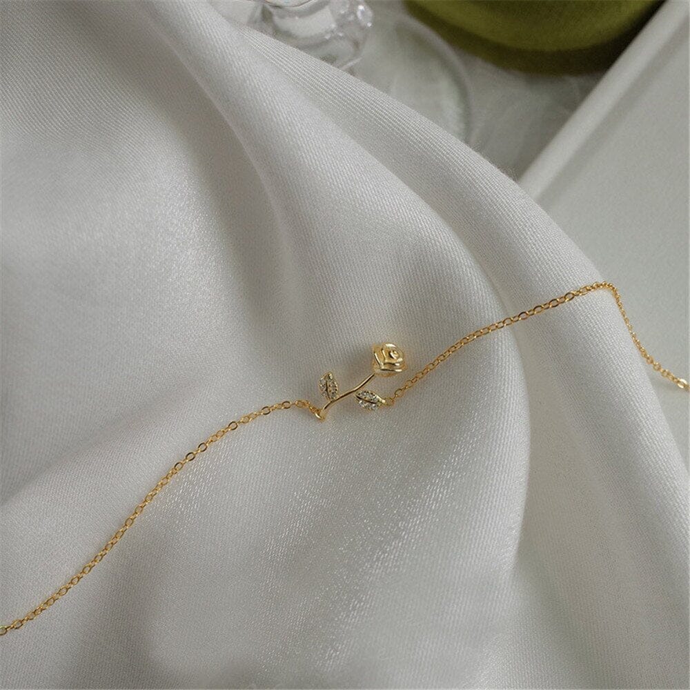 FONKELENDE ROOS HANGER KETTING