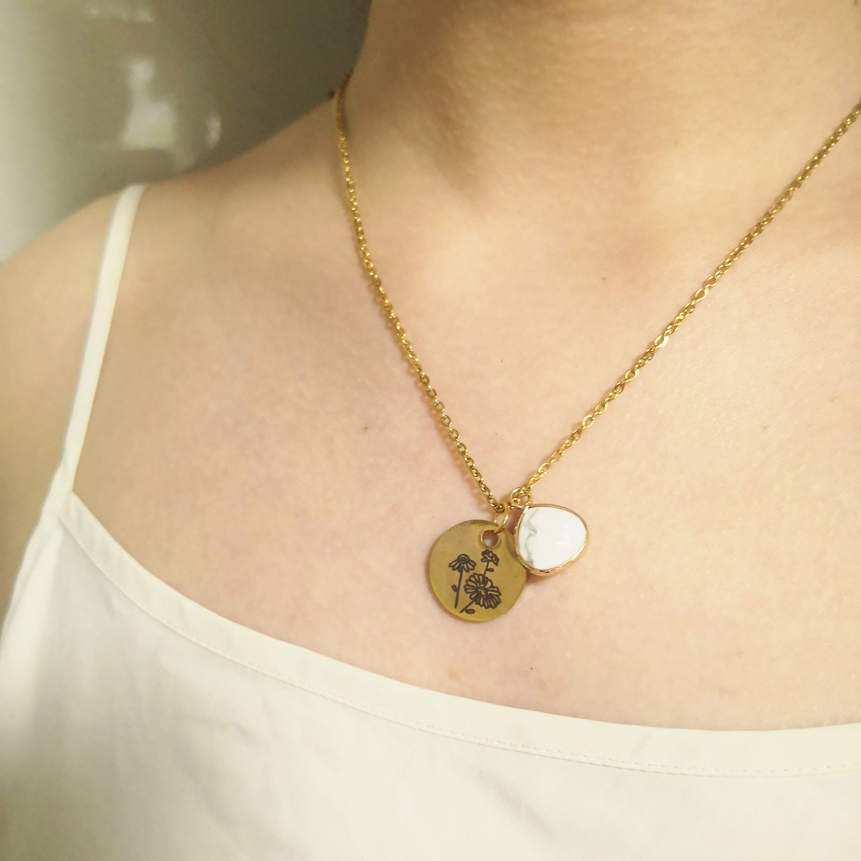 BLOEMEN GEBOORTESTEEN CADEAU KETTING