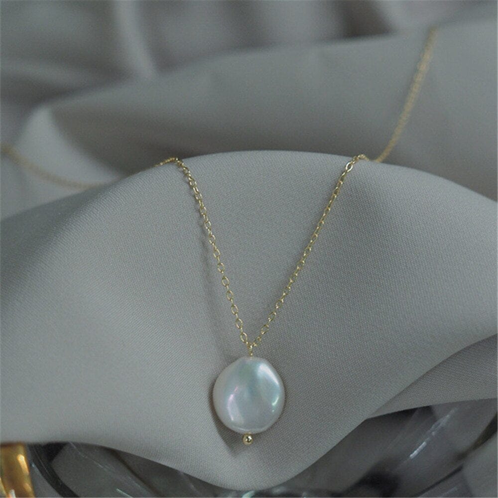 TIJDLOZE KLASSE PARELKETTING