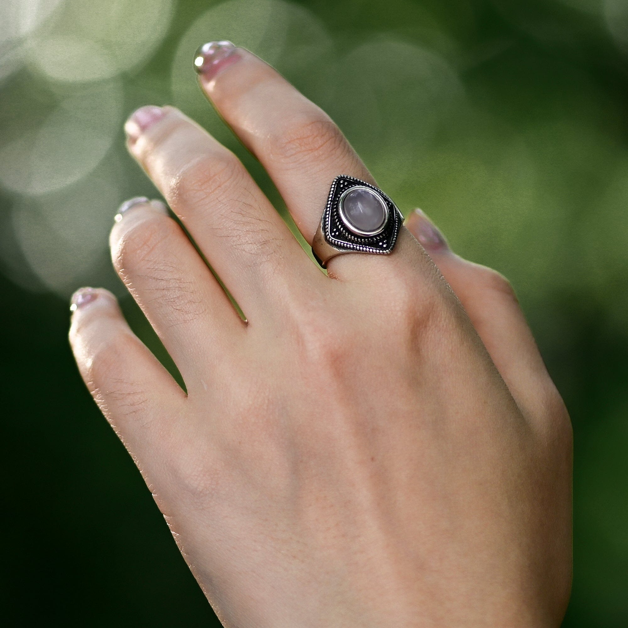 AURA - ROZENKWARTS LIEFDESMAGNEETRING