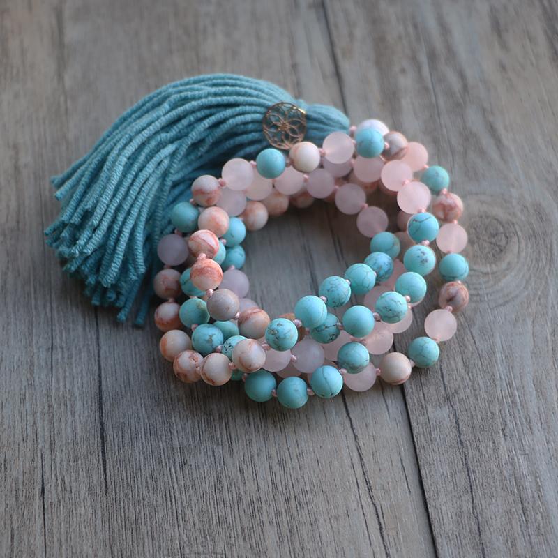 GODDELIJKE BARMHARTIGE MALA MET NATUURLIJK TURKOOIS