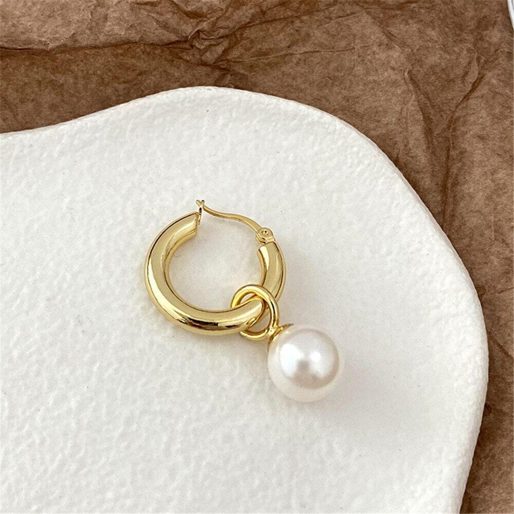 KOSTBARE PAREL GOUDEN HOEPEL OORBELLEN