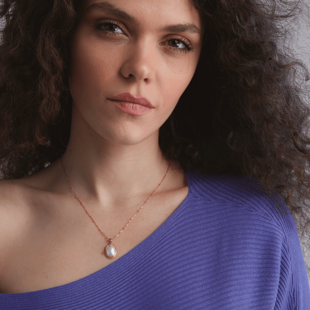 SCHITTERENDE VINTAGE PUUR GOUD & PAREL KETTING