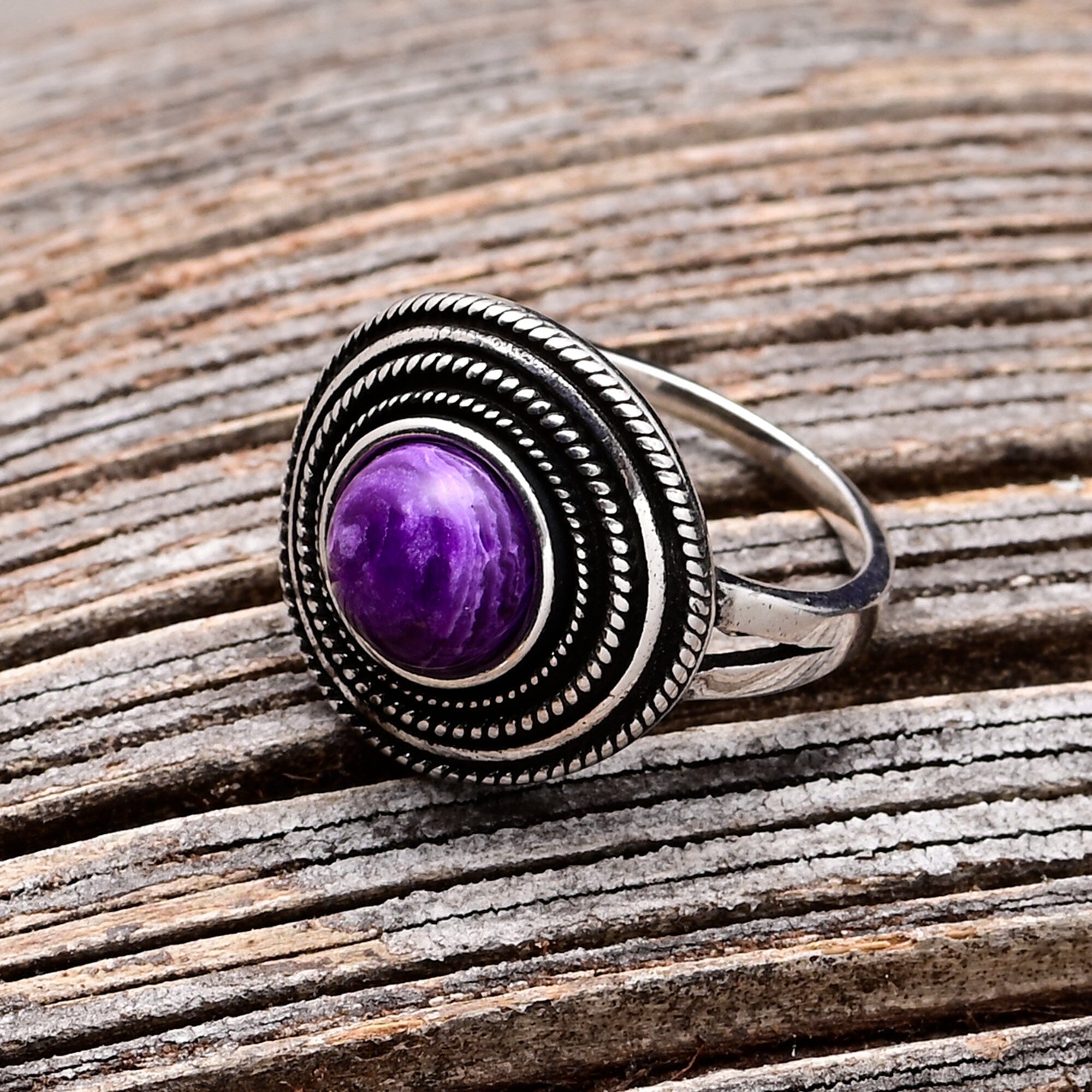 VESTA - AMETHIST KERN VAN HET UNIVERSUM RING