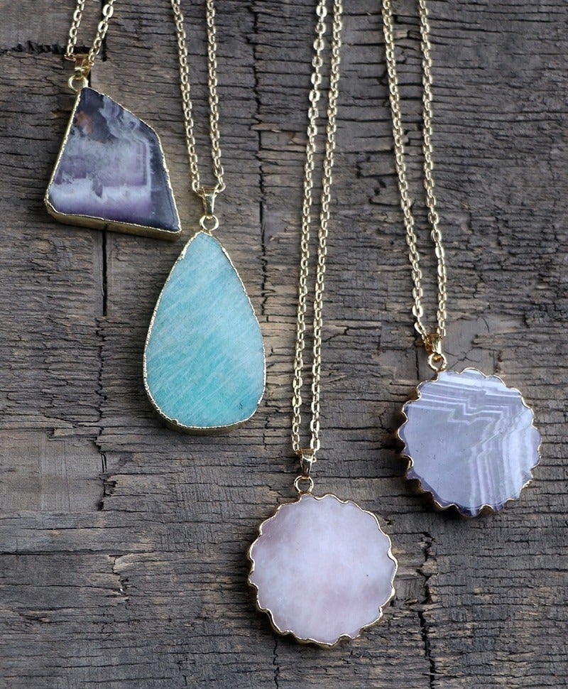 AARDE WATERWEG AMAZONIET & AMETHIST HANGER KETTING