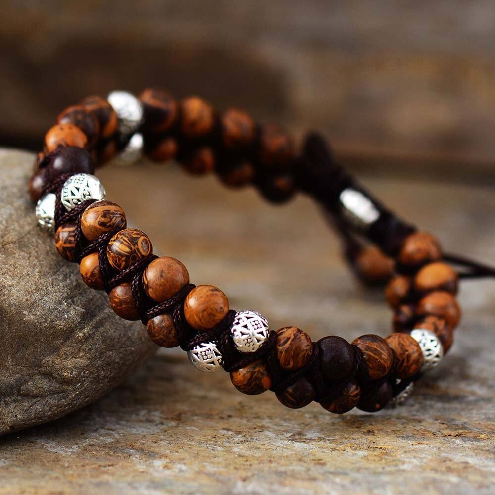 ZIELSVOEDENDE TIBETAANSE KRALEN ARMBAND