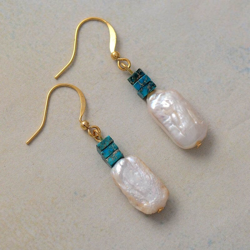 NATUURLIJKE PAREL OORBELLEN