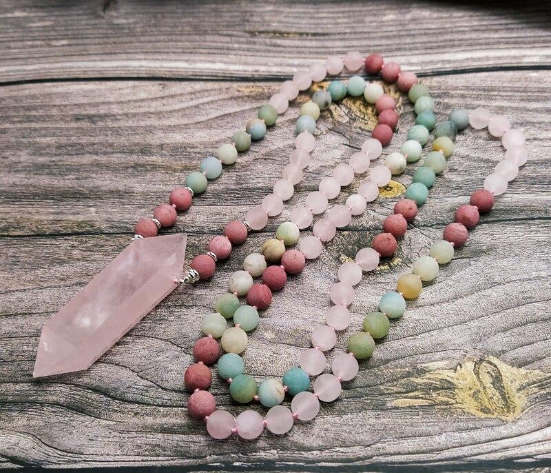 "DELICATE BLUSH" KWARTZ MALA KETTING