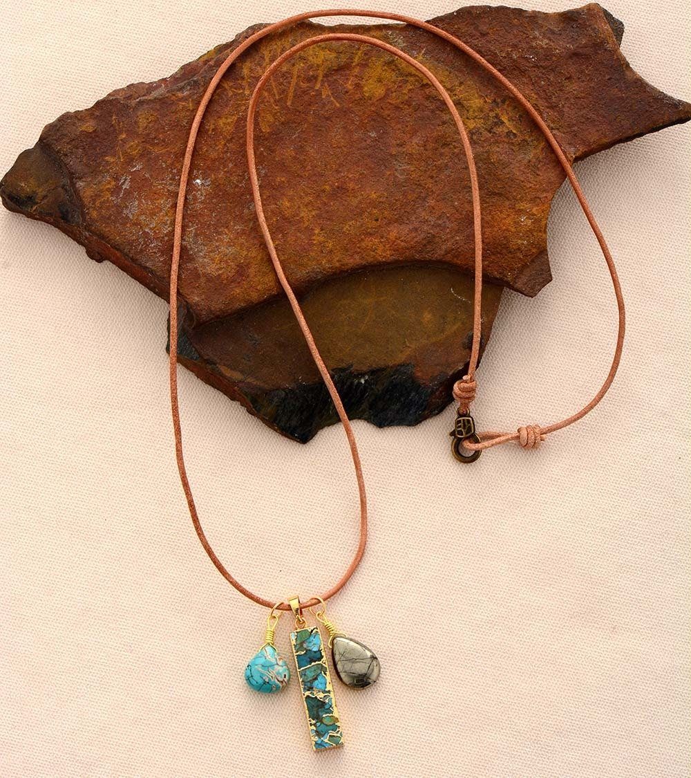 EENVOUDIGE SCHOONHEID TURQUOISE & PYRIET KETTING