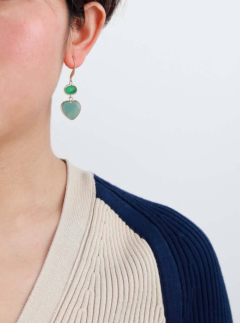 BETOVERENDE ENIGMA AMAZONIET & KWARTS HART OORBELLEN