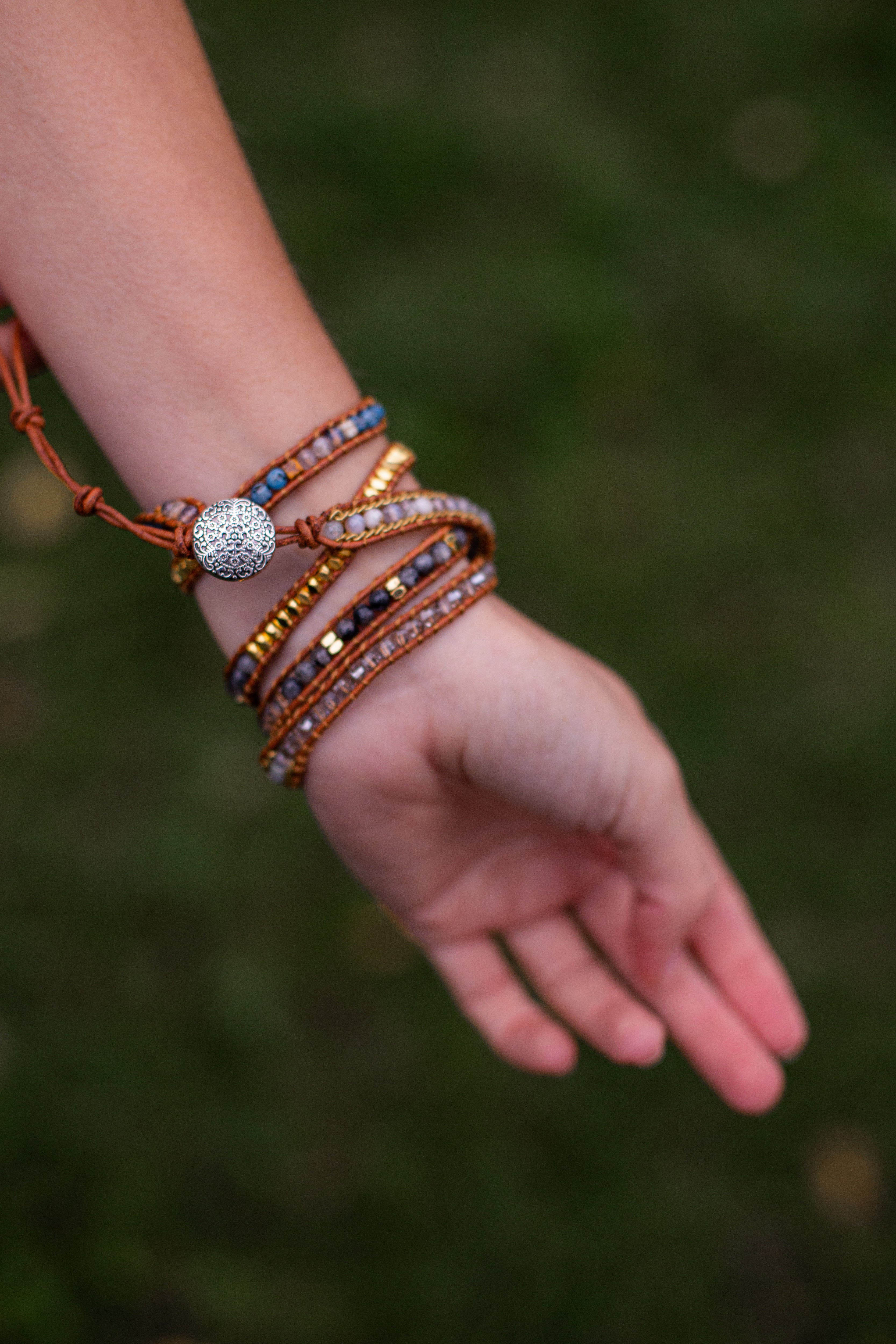 EI-VORMIGE STENEN BOHO ARMBAND