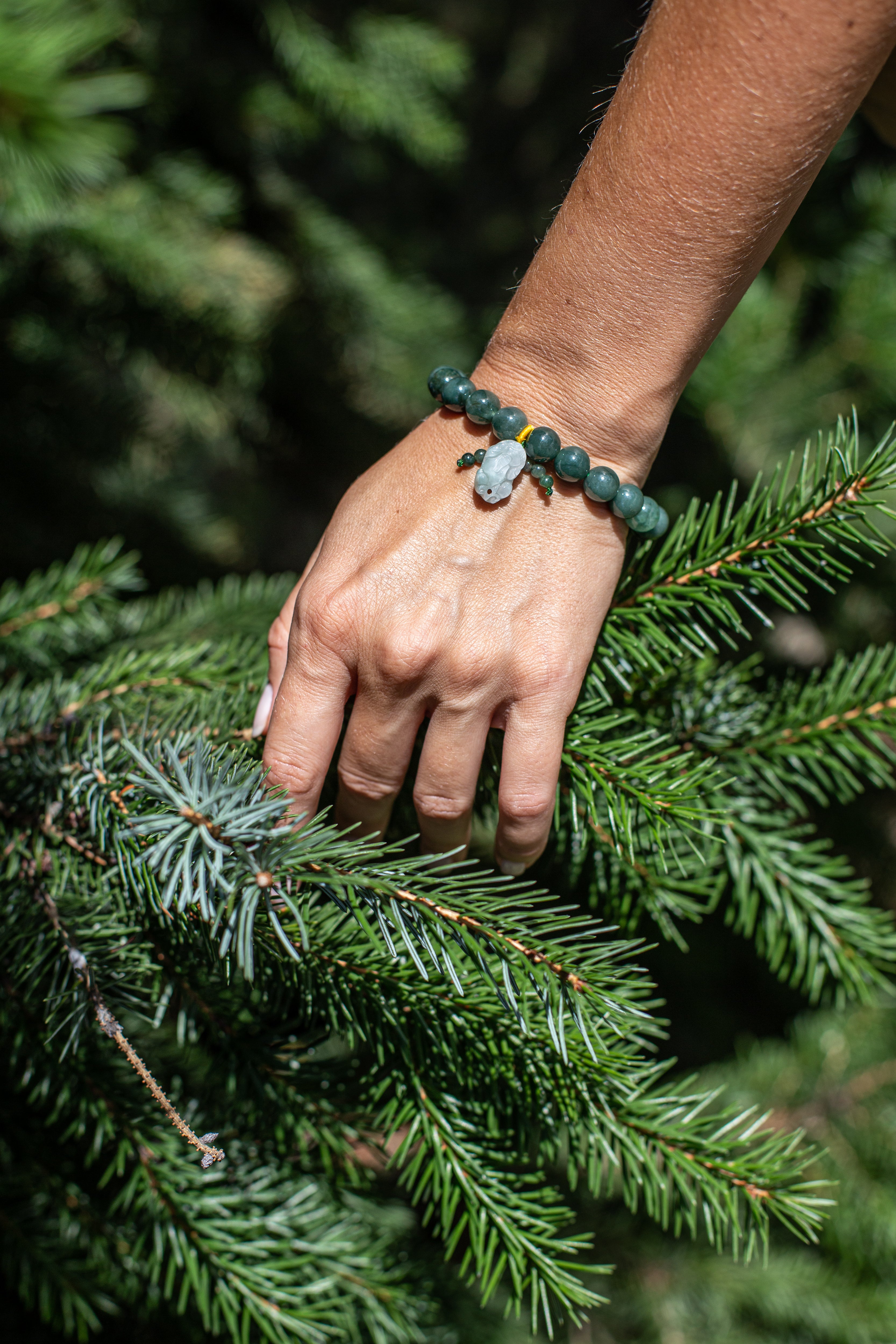 FENG-SHUI JADE ARMBAND MET PIXIU BEDEL