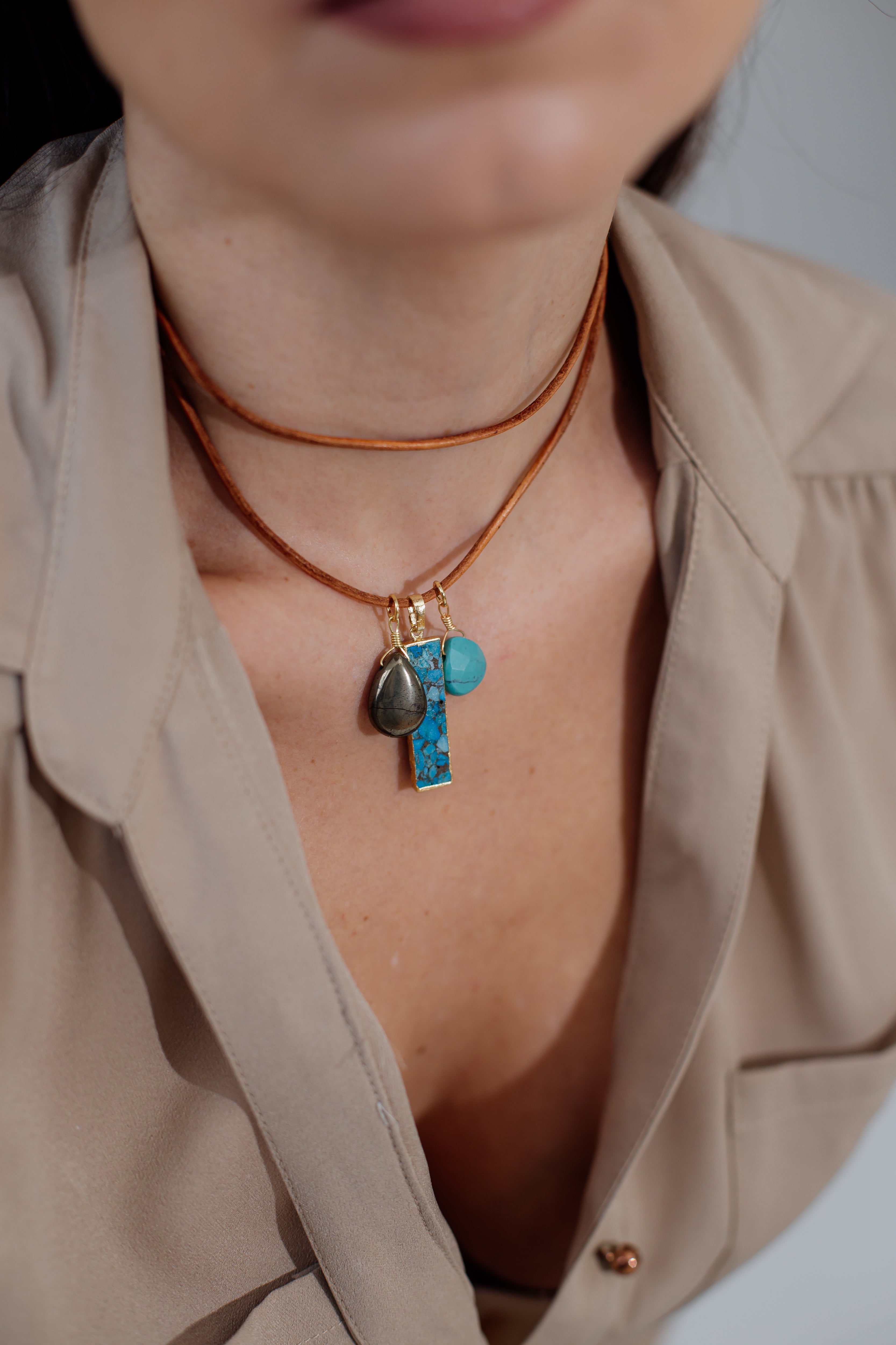EENVOUDIGE SCHOONHEID TURQUOISE & PYRIET KETTING