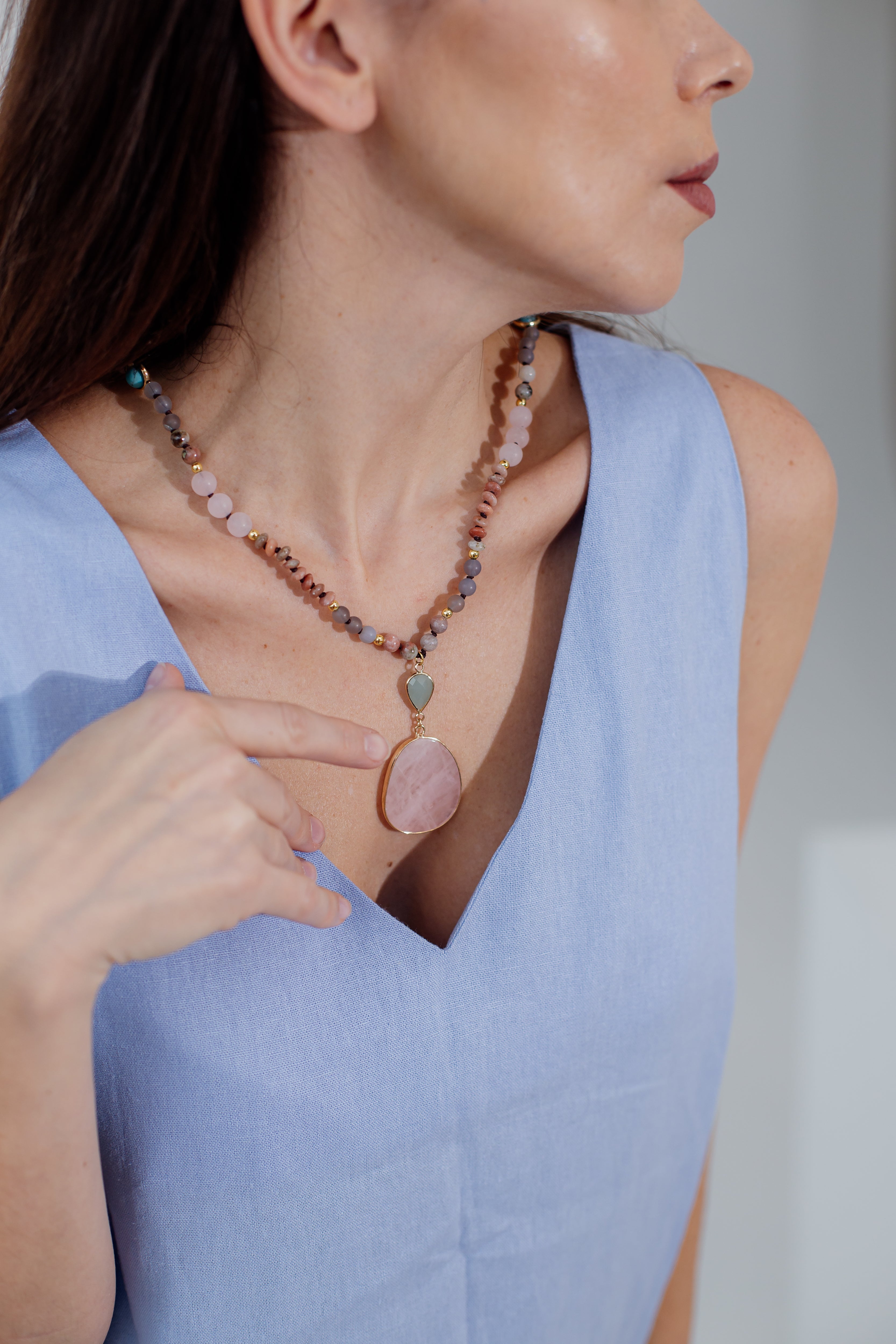 ENERGETISCHE NATUURSTEEN MALA KETTING