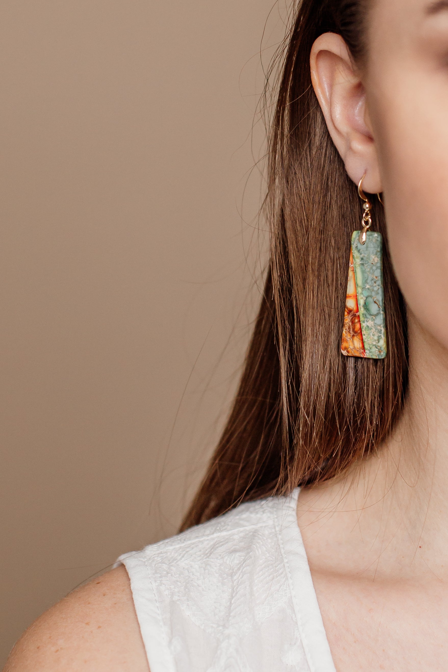 OPGEWEKTE KRACHT IMPERIAL JASPIS TRAPEZE OORBELLEN