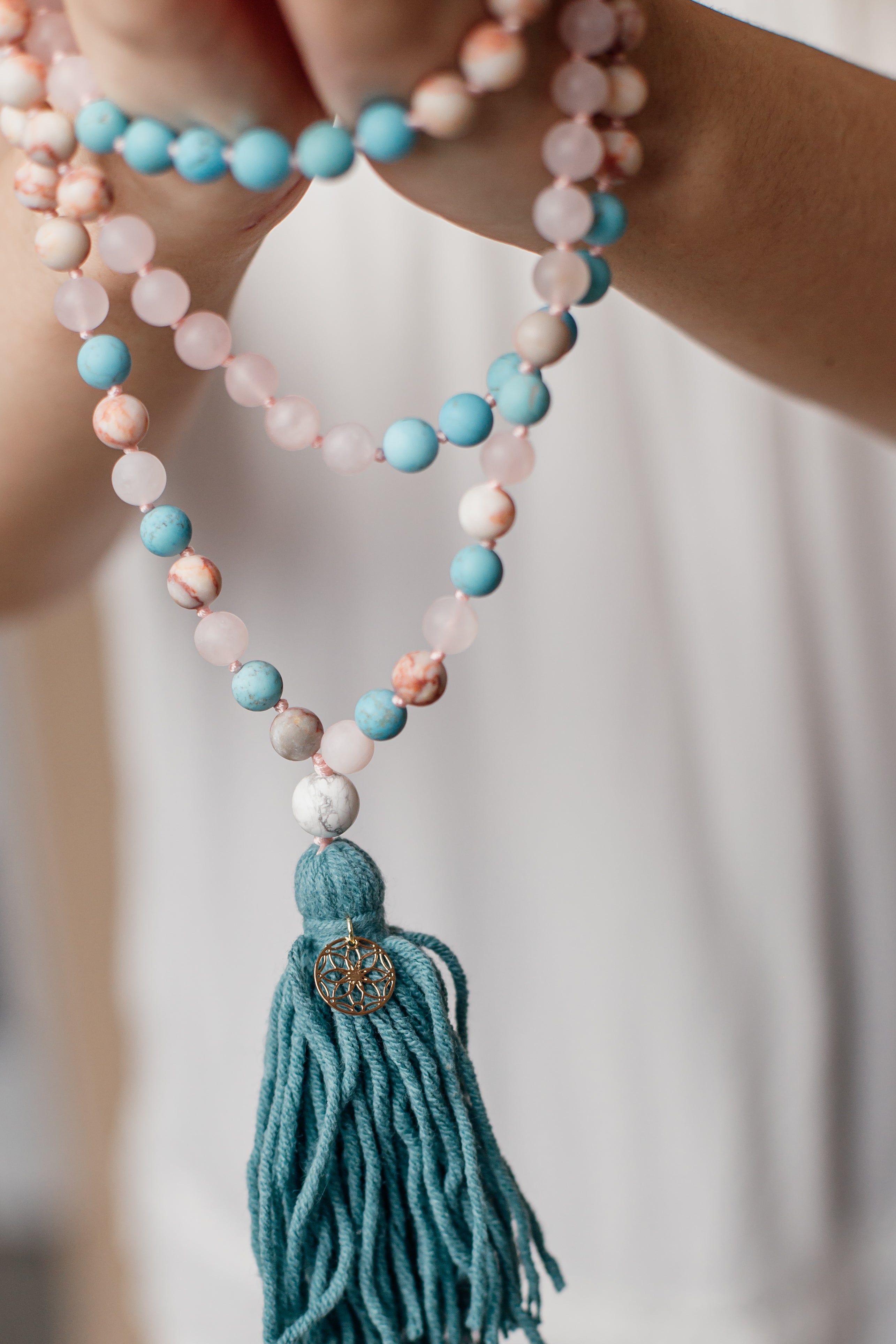 GODDELIJKE BARMHARTIGE MALA MET NATUURLIJK TURKOOIS