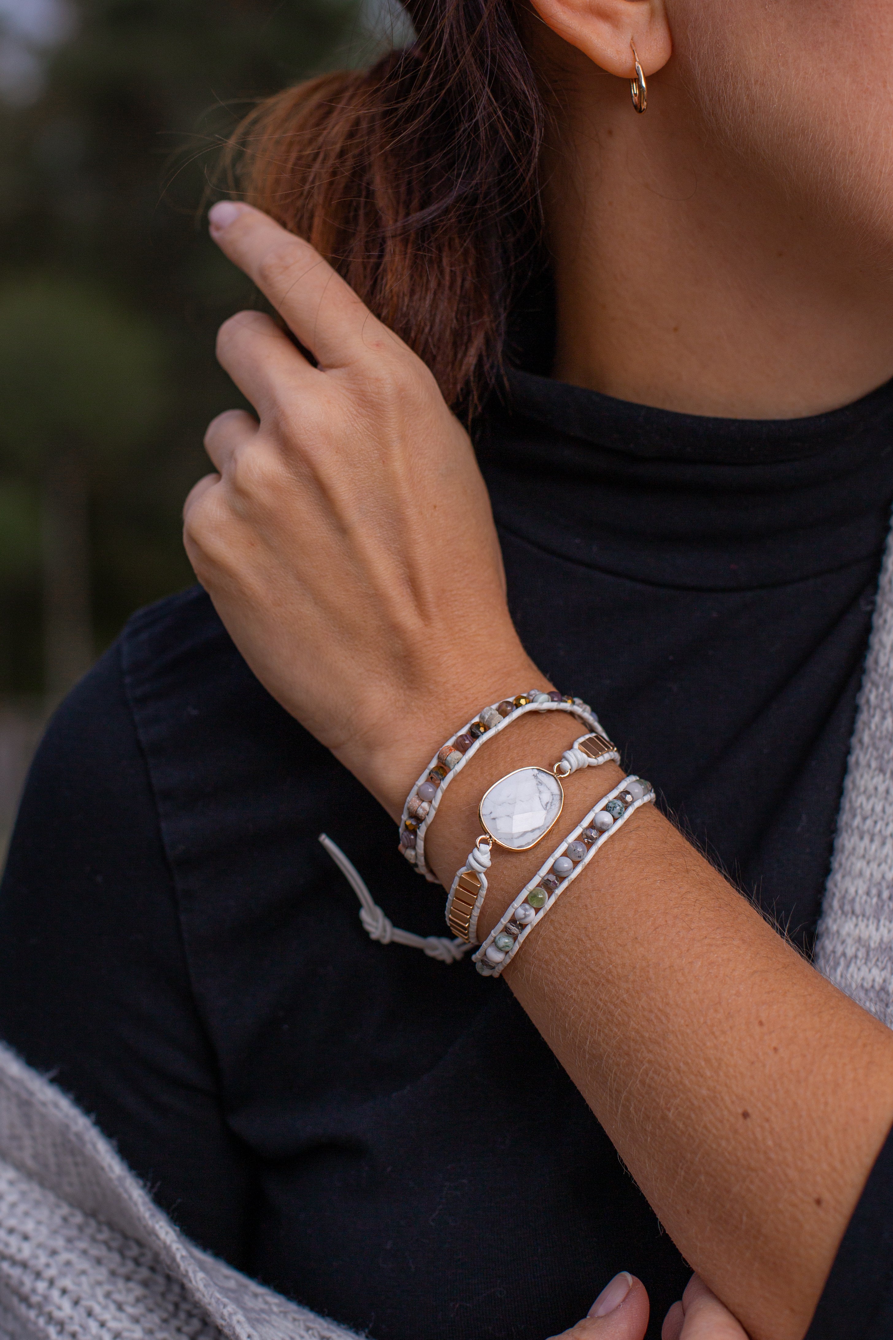 UNISEKS ZUIVER WITTE HOWLIET ARMBAND