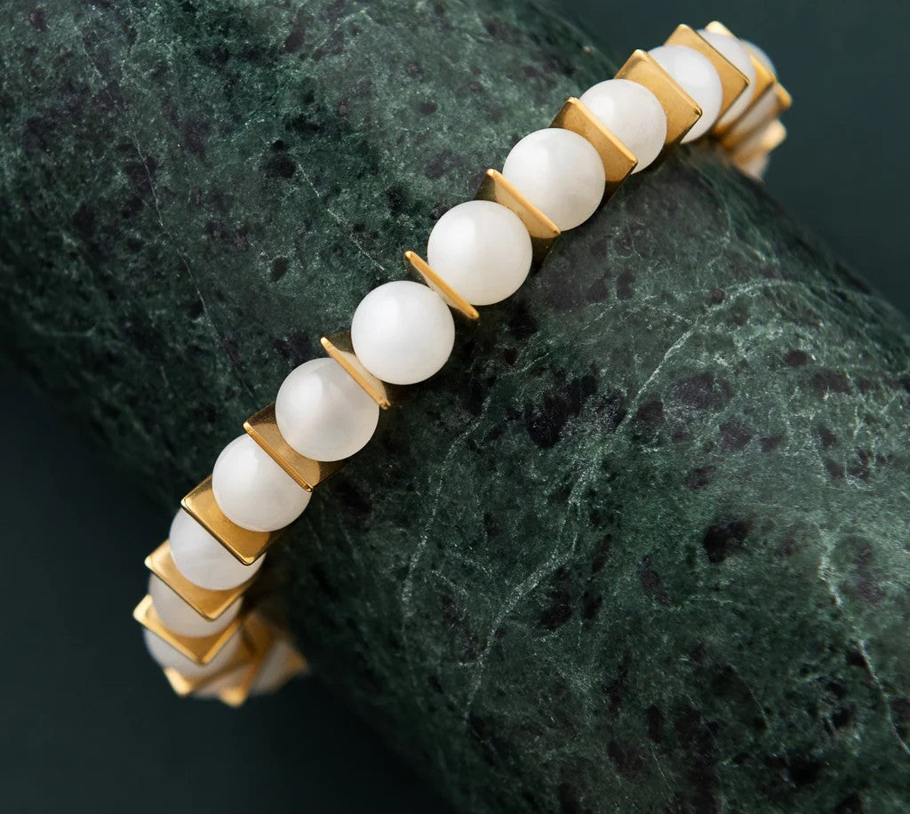 Verkoelende armband van maansteen en hematiet