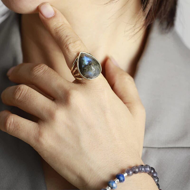 BETOVERENDE LAPIS LAZULI & LABRADORIET RINGEN