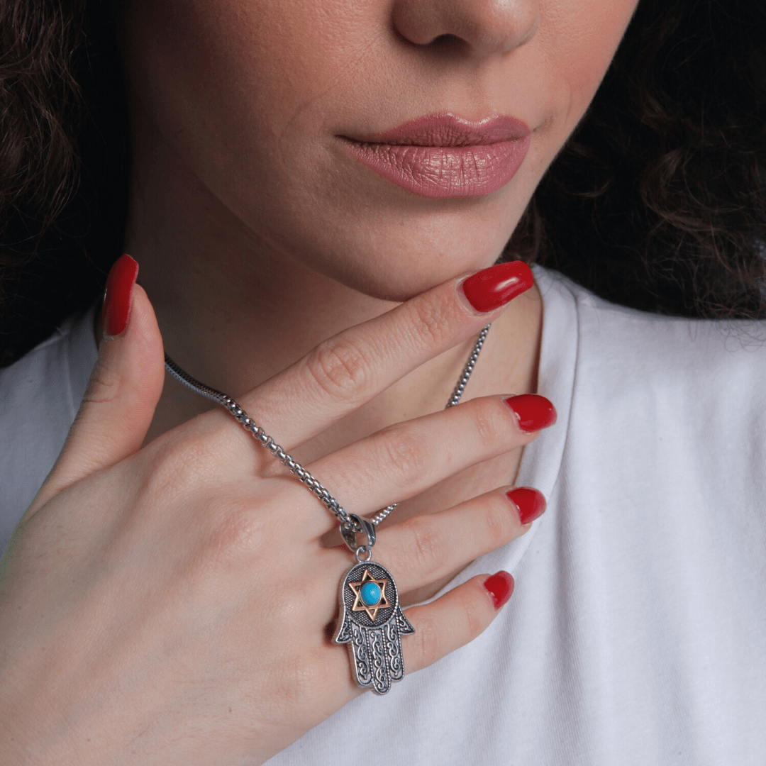 PEACEFUL ABUNDANCE TURQUOISE HAMSA HAND KETTING