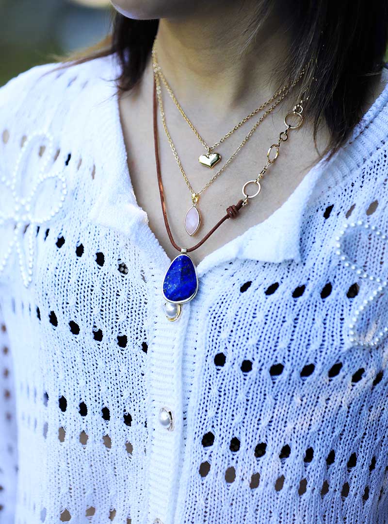 PURE WIJSHEID GOUD GELAAGDE LAPIS & ROZENKWARTS KETTING